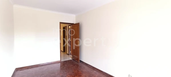 Apartamento T2 para Venda em Algueirão-Mem Martins