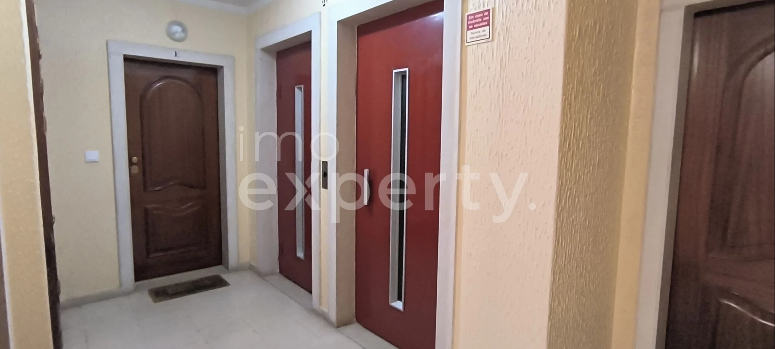 Apartamento T2 para Venda em Algueirão-Mem Martins Foto 2