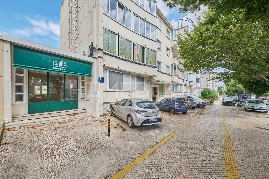 Escritório para Arrendamento em Alvalade Foto 1