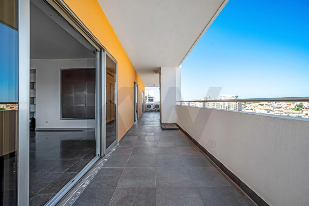 Apartamento T3 para Venda em Portimão Foto 23