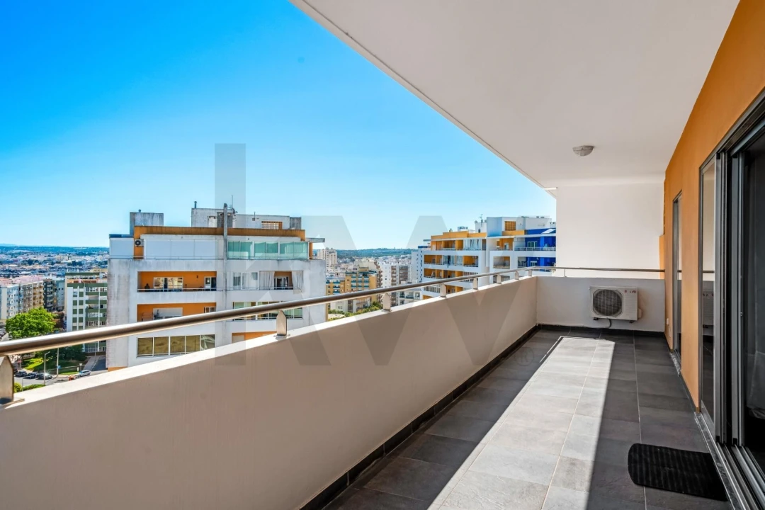 Apartamento T3 para Venda em Portimão Foto 24