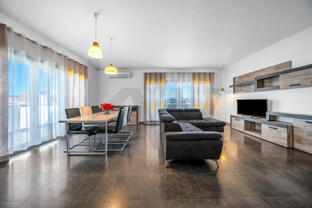 Apartamento T3 para Venda em Portimão Foto 2