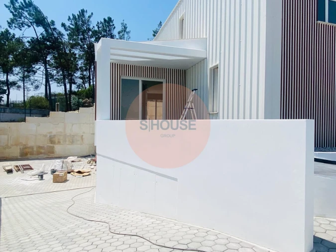 Moradia T4 para Venda em Santa Maria, São Pedro e Sobral da Lagoa Foto 16
