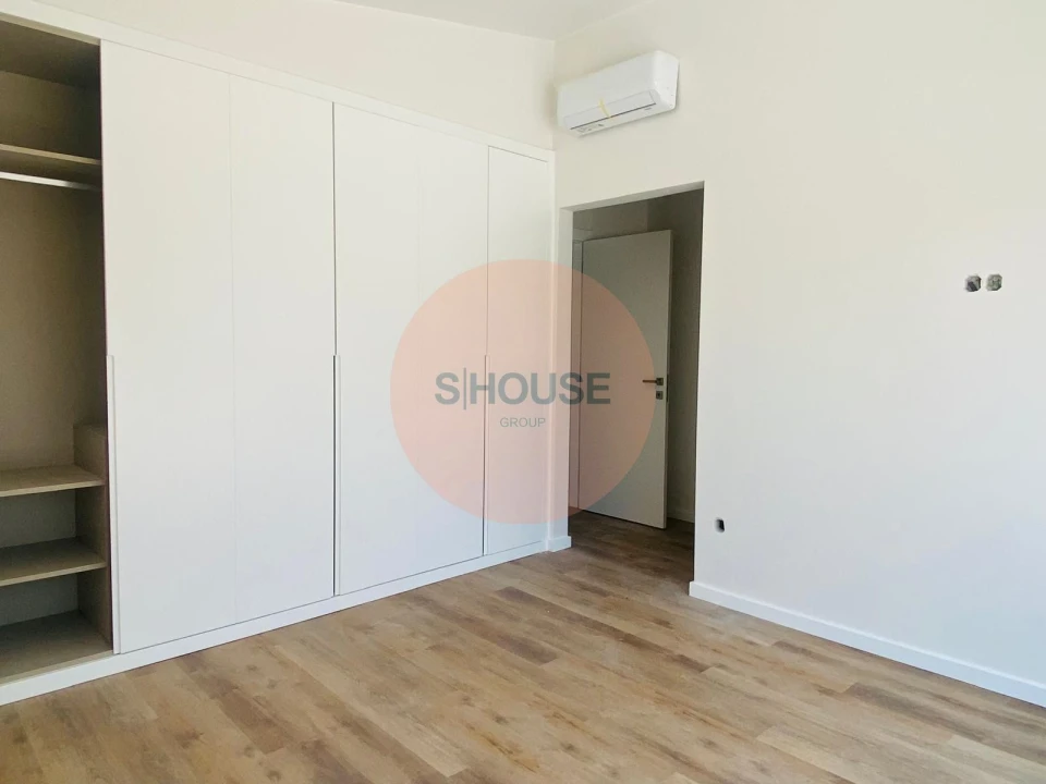 Moradia T4 para Venda em Santa Maria, São Pedro e Sobral da Lagoa Foto 13
