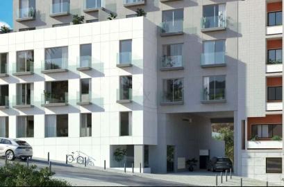 Apartamento T3 para Venda em Campolide
