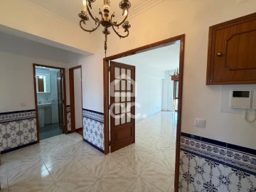 Apartamento T2 para Arrendamento em Loures