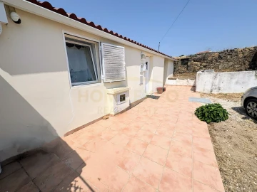 Moradia T2 para Venda em Alhandra, São João dos Montes e Calhandriz