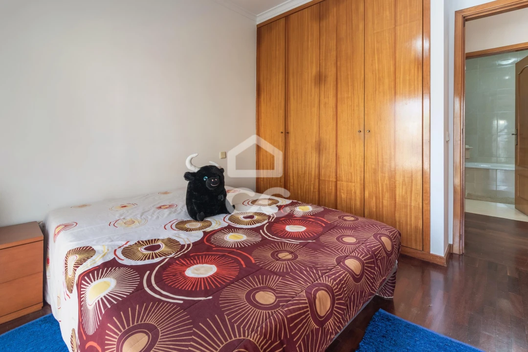 Apartamento T3 para Venda em Selho (São Jorge) Foto 17