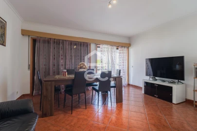 Apartamento T3 para Venda em Selho (São Jorge)