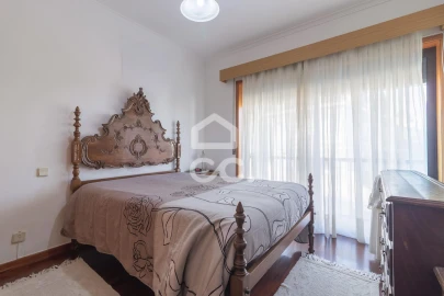 Apartamento T3 para Venda em Selho (São Jorge)
