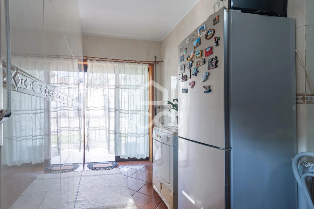 Apartamento T3 para Venda em Selho (São Jorge) Foto 9