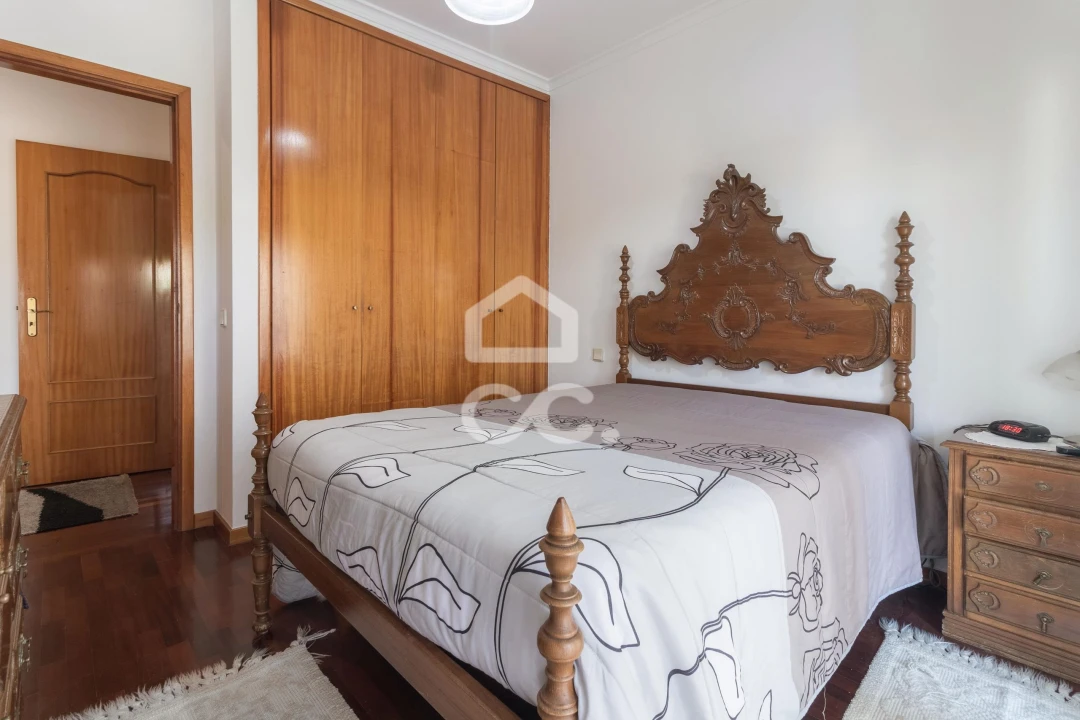 Apartamento T3 para Venda em Selho (São Jorge) Foto 16