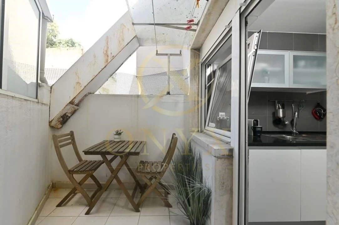 Apartamento T1 para Arrendamento em Arroios Foto 8