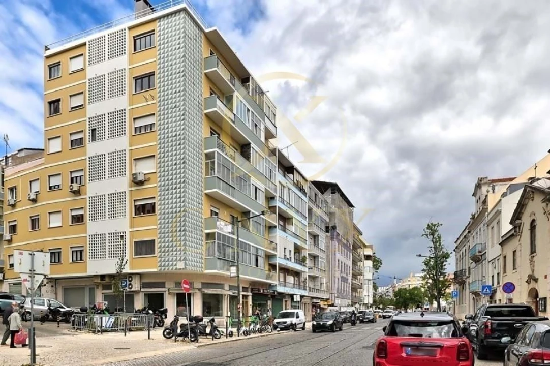 Apartamento T1 para Arrendamento em Arroios Foto 1