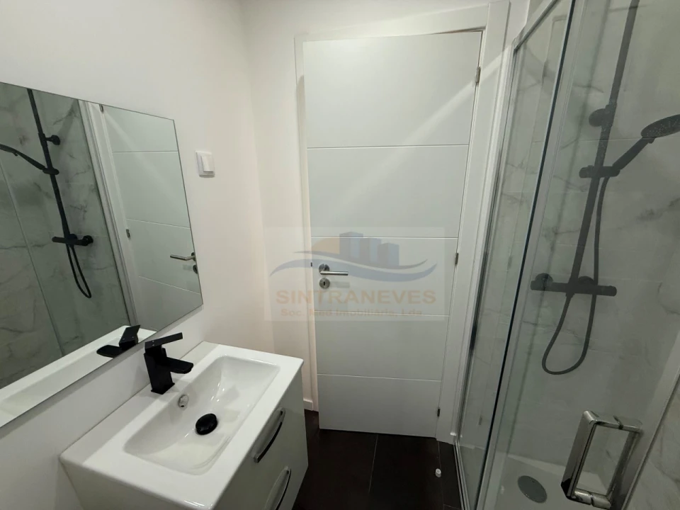 Apartamento T3 para Venda em Odivelas Foto 4