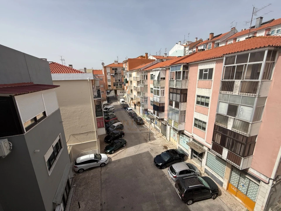 Apartamento T3 para Venda em Odivelas Foto 7