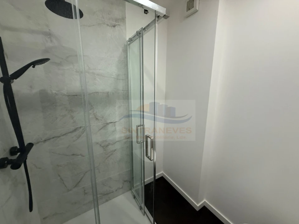 Apartamento T3 para Venda em Odivelas Foto 8