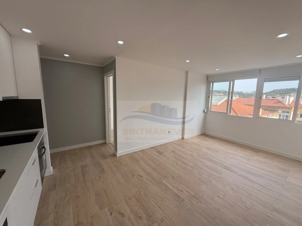 Apartamento T3 para Venda em Odivelas Foto 9