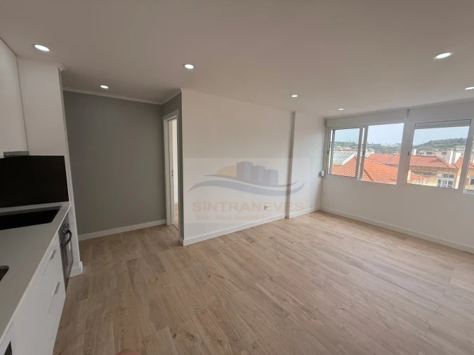 Apartamento T3 para Venda em Odivelas Foto 9