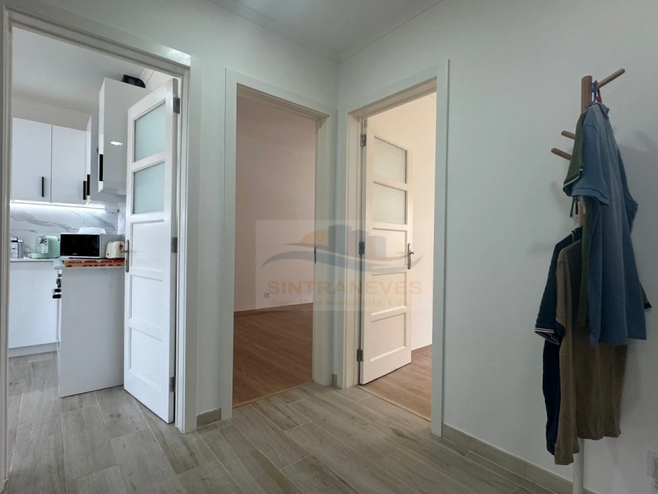 Apartamento T3 para Venda em Águas Livres Foto 3