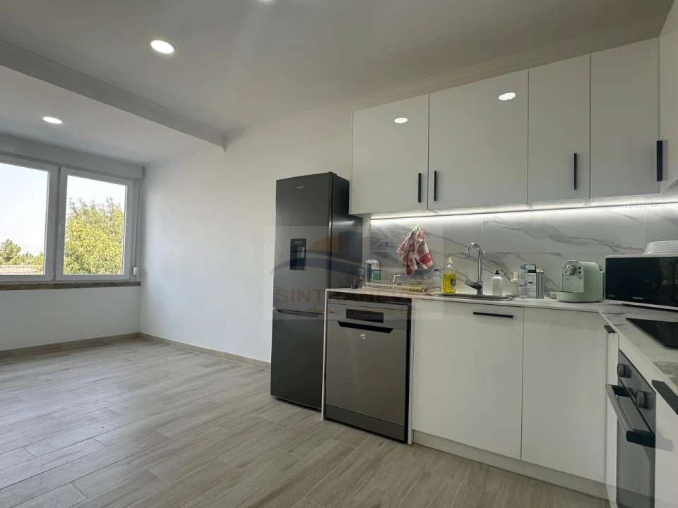 Apartamento T3 para Venda em Águas Livres Foto 11