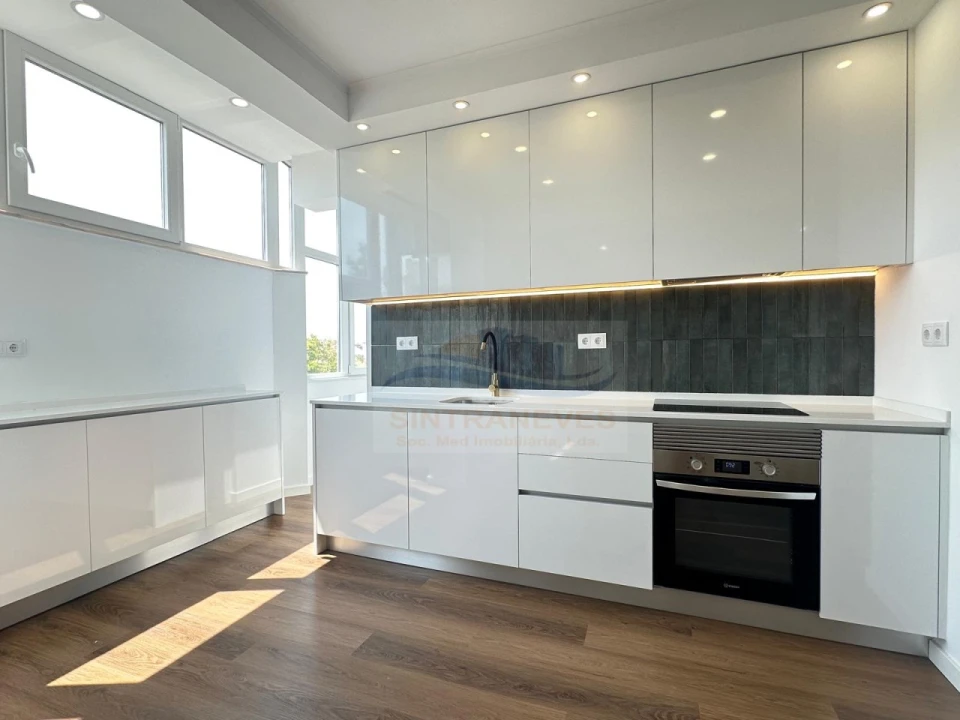 Apartamento T2 para Venda em Venteira Foto 7