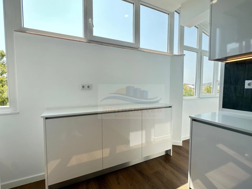 Apartamento T2 para Venda em Venteira Foto 10