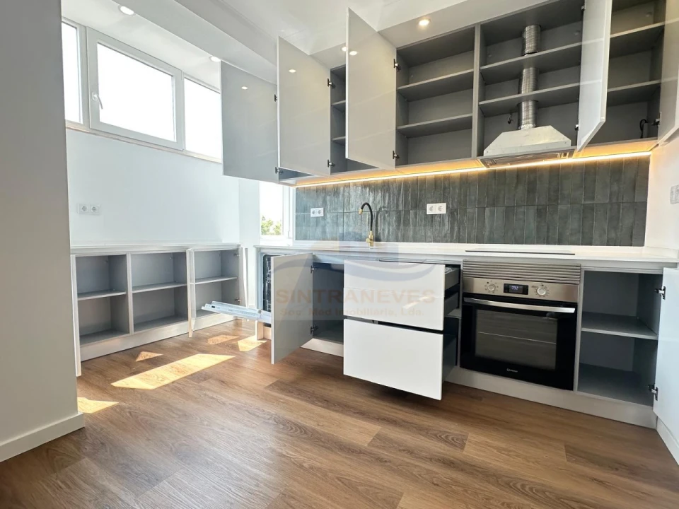 Apartamento T2 para Venda em Venteira Foto 15