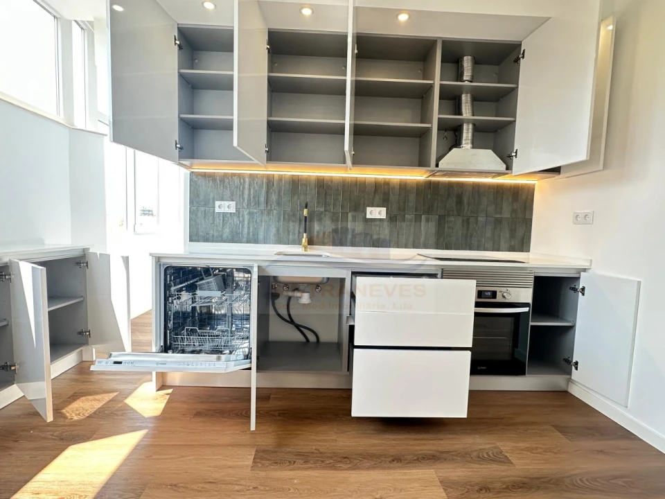 Apartamento T2 para Venda em Venteira Foto 16