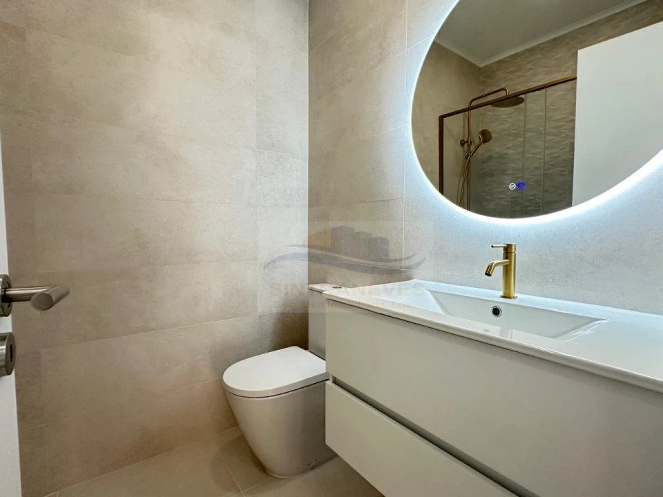Apartamento T2 para Venda em Venteira Foto 28