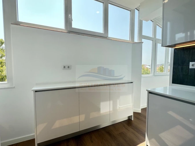 Apartamento T2 para Venda em Venteira Foto 10