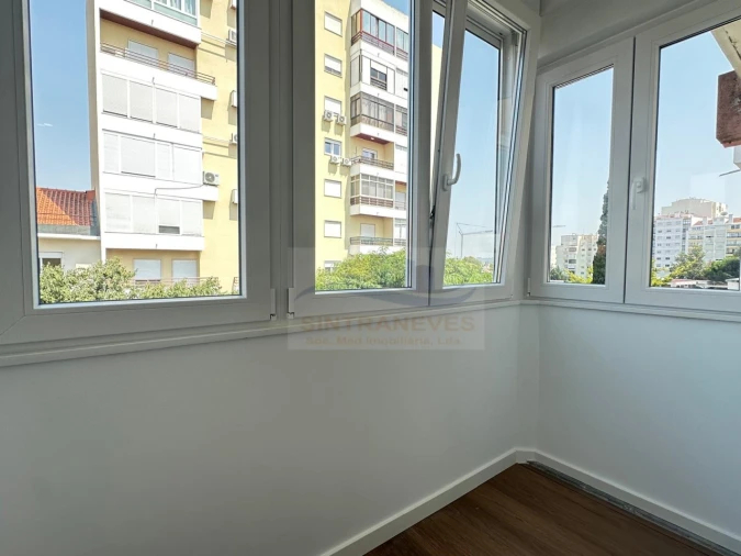 Apartamento T2 para Venda em Venteira Foto 22