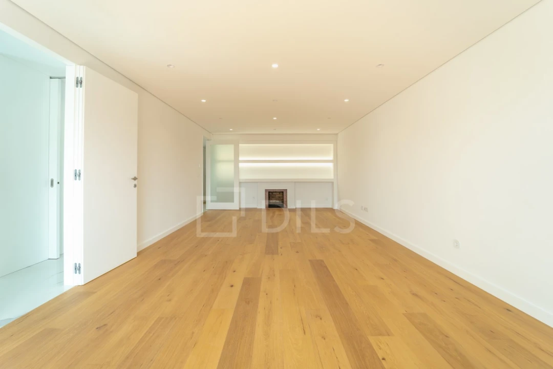 Apartamento T3 para Venda em Lordelo do Ouro e Massarelos Foto 14