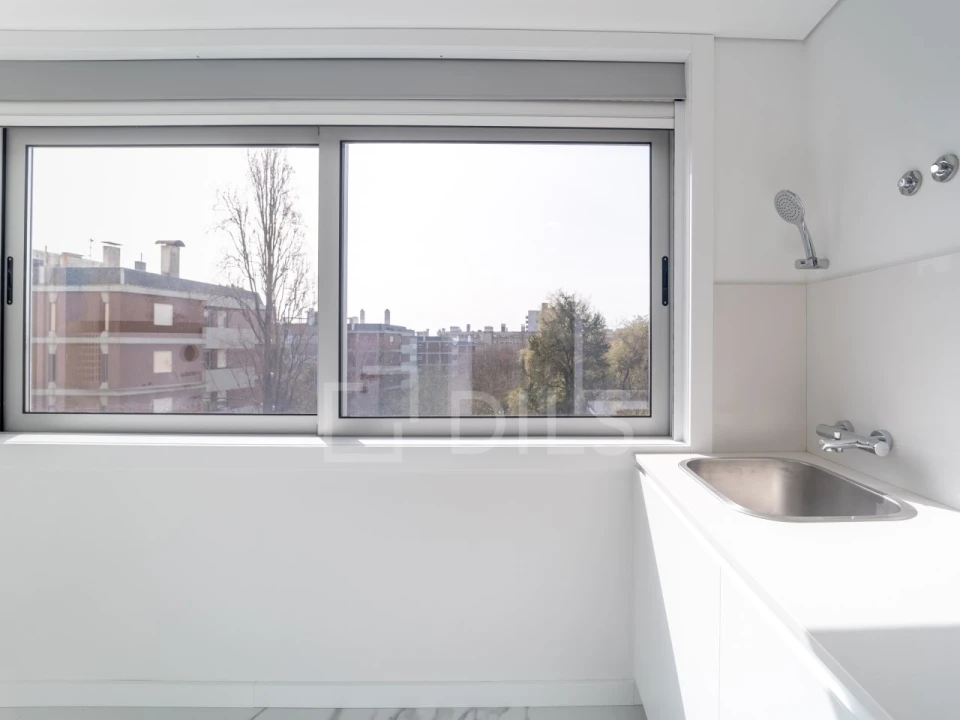 Apartamento T3 para Venda em Lordelo do Ouro e Massarelos Foto 16