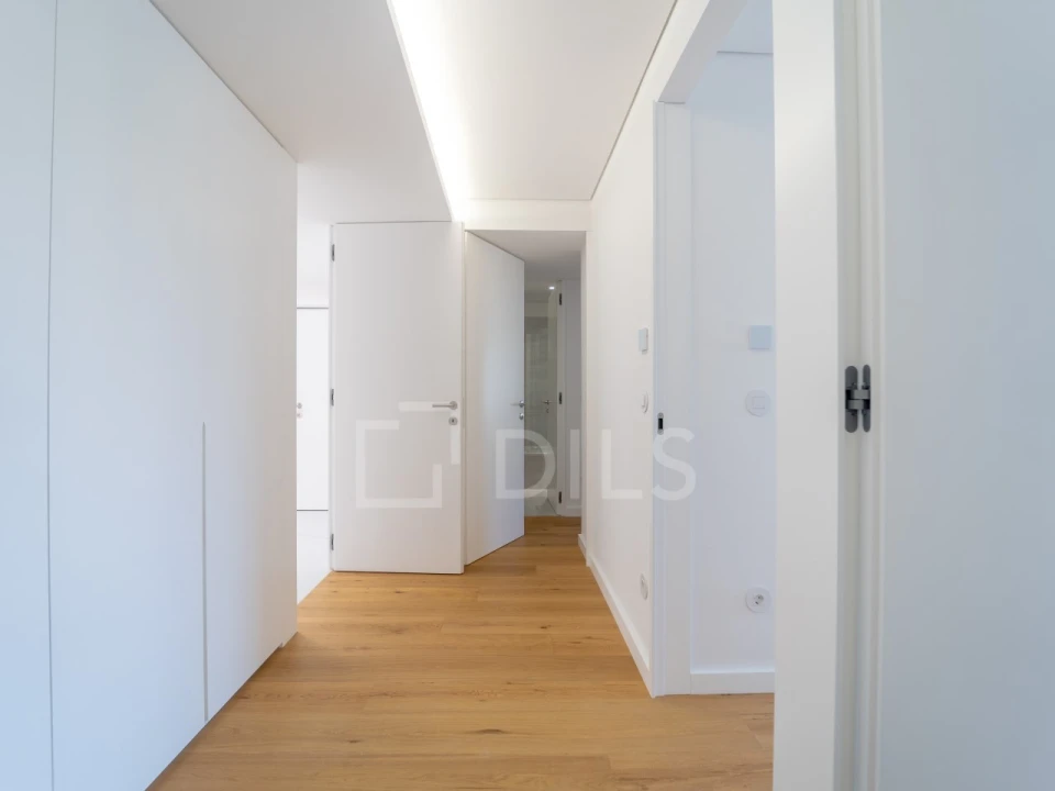 Apartamento T3 para Venda em Lordelo do Ouro e Massarelos Foto 23