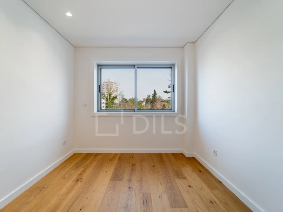 Apartamento T3 para Venda em Lordelo do Ouro e Massarelos Foto 27