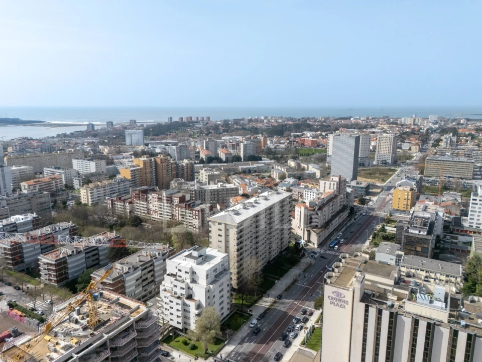 Apartamento T3 para Venda em Lordelo do Ouro e Massarelos Foto 37