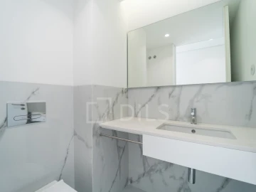 Apartamento T3 para Venda em Lordelo do Ouro e Massarelos
