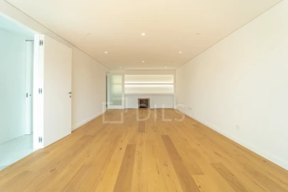 Apartamento T3 para Venda em Lordelo do Ouro e Massarelos