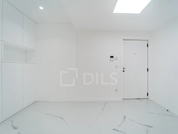 Apartamento T3 para Venda em Lordelo do Ouro e Massarelos