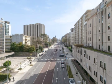 Apartamento T3 para Venda em Lordelo do Ouro e Massarelos