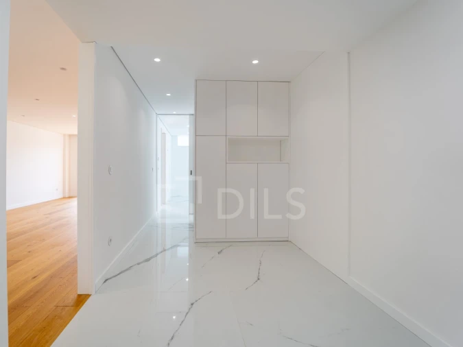 Apartamento T3 para Venda em Lordelo do Ouro e Massarelos Foto 20