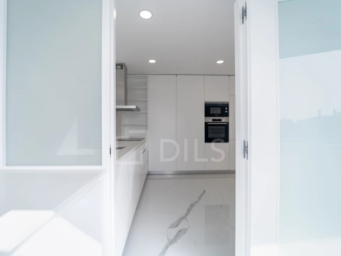 Apartamento T3 para Venda em Lordelo do Ouro e Massarelos Foto 10