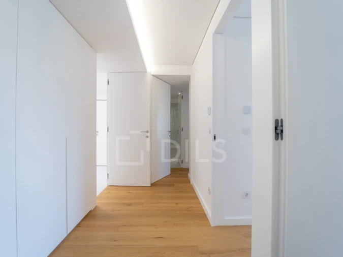 Apartamento T3 para Venda em Lordelo do Ouro e Massarelos Foto 23