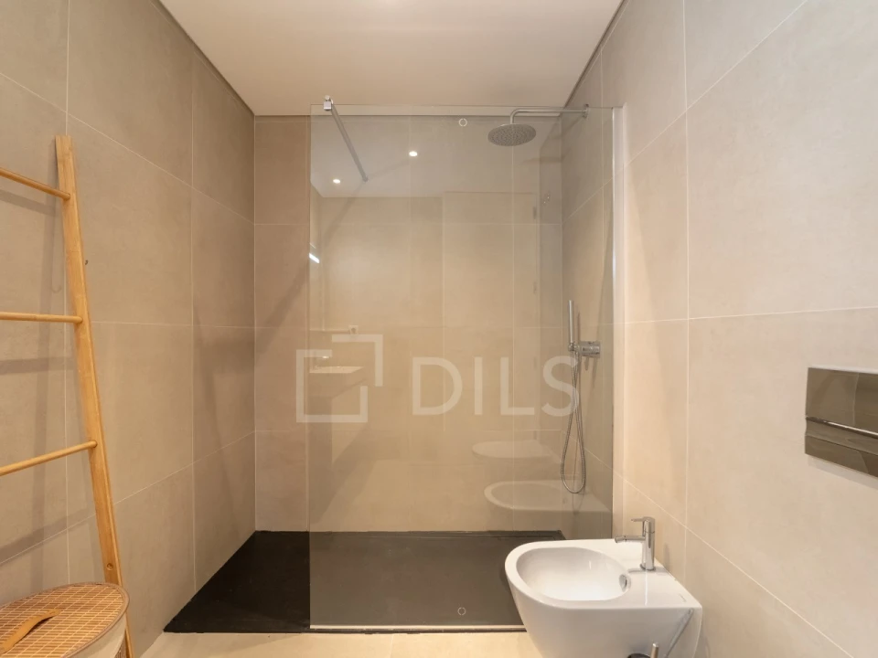 Apartamento T2 para Venda em Mafamude e Vilar do Paraíso Foto 31