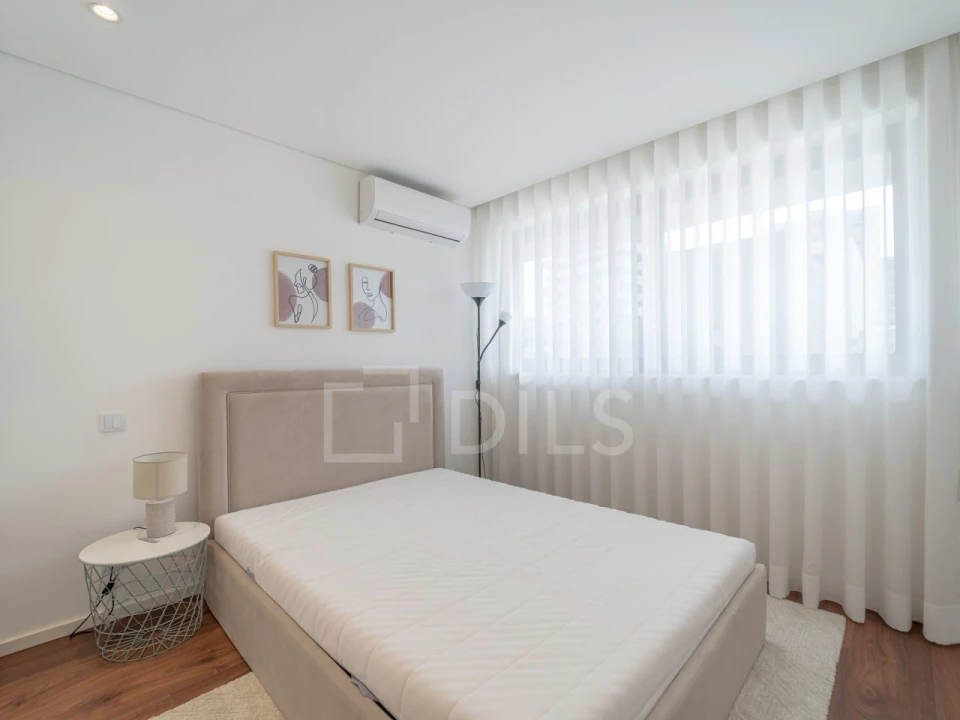 Apartamento T2 para Venda em Mafamude e Vilar do Paraíso Foto 27