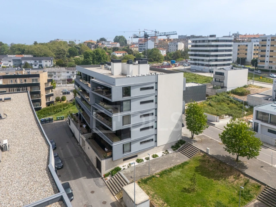Apartamento T2 para Venda em Mafamude e Vilar do Paraíso Foto 33