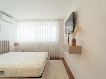 Apartamento T2 para Venda em Mafamude e Vilar do Paraíso