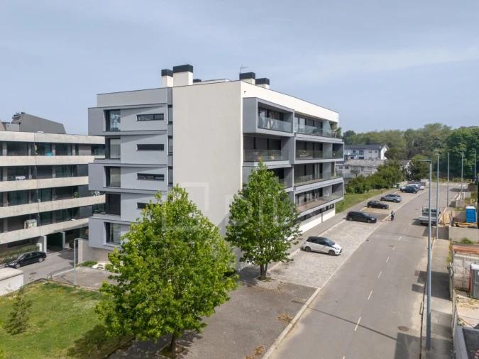 Apartamento T2 para Venda em Mafamude e Vilar do Paraíso Foto 38