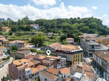 Moradia T2 para Venda em Lordelo do Ouro e Massarelos